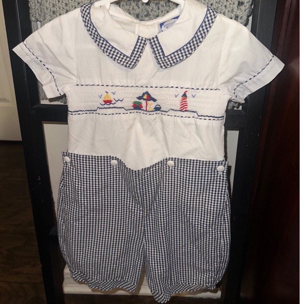 Carriage Boutiques Boys Smocked Beach Sailboat 2pc Set Gingham Bubble Shorts 24M